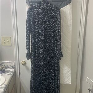Banana Republic Black and White Long Sleeve Dress